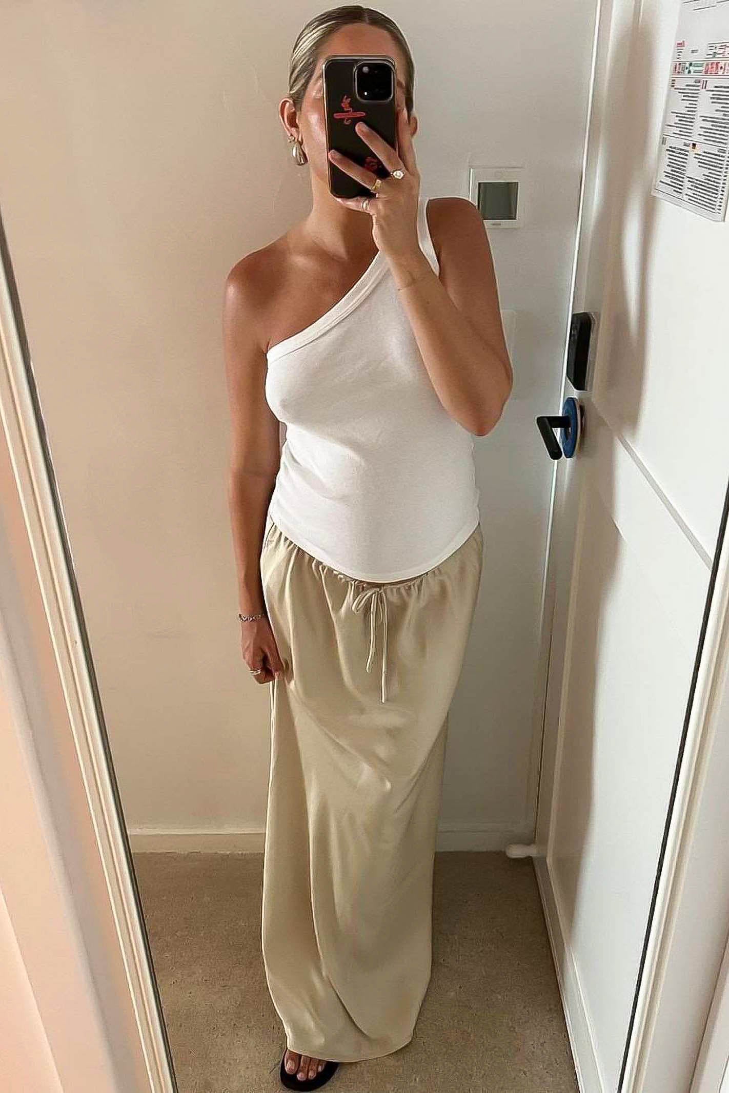 beige silky skirt